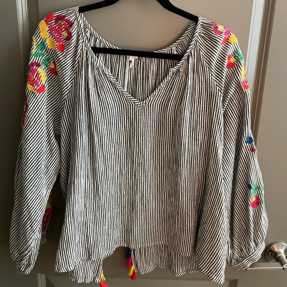 Anthro embroidered blouse with tassles, size L - Picture 3 of 4